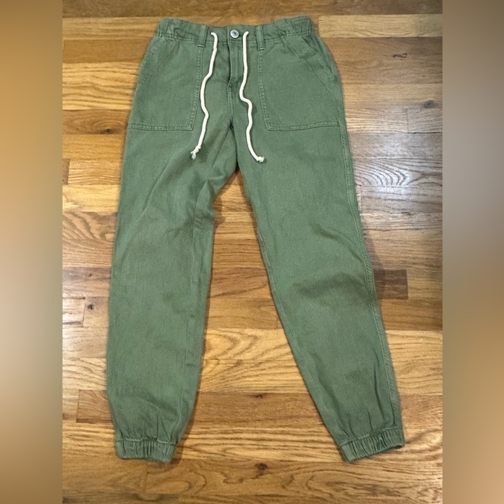 American Eagle Olive Green Drawstring Joggers - size 0 - Picture 4 of 8